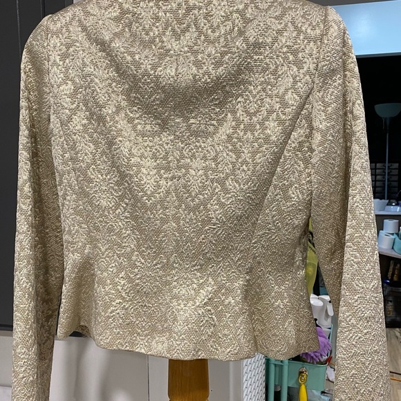 Marc Valvo collection satin skirt size 6 jacket appliqué size 8 sheen &shine 6/8 - Picture 9 of 10